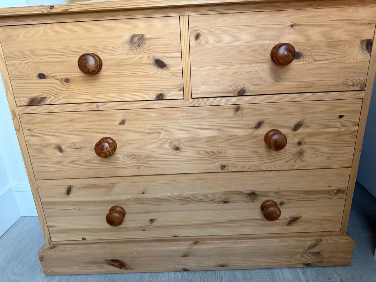 Chest of drawers - Image 1