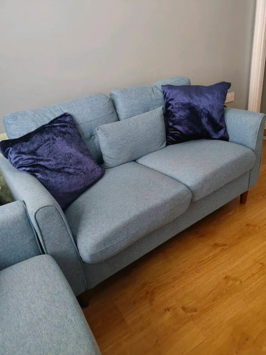2x 2 seaters sofas in good condition - Image 2