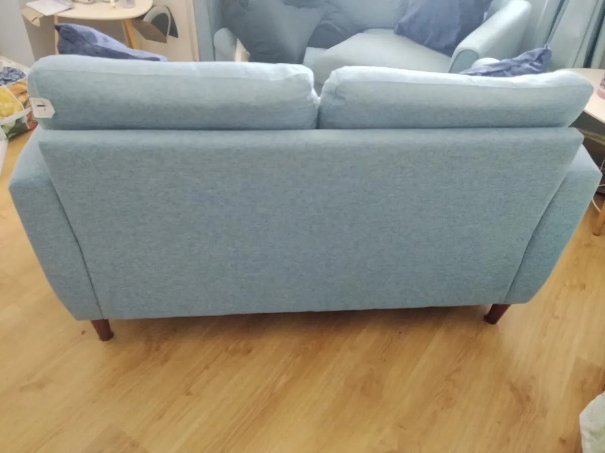 2x 2 seaters sofas in good condition - Image 3
