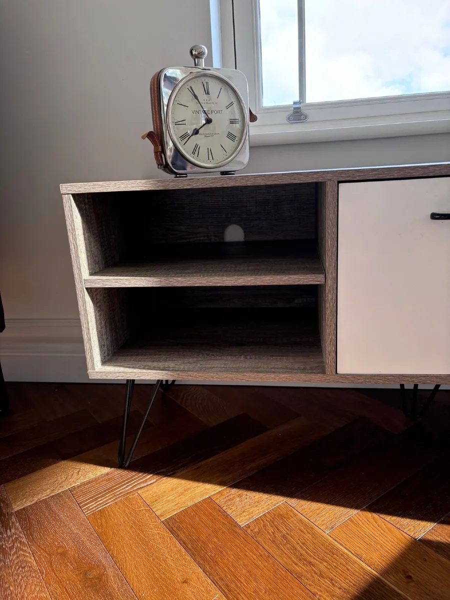 TV console table / sideboard - Image 3