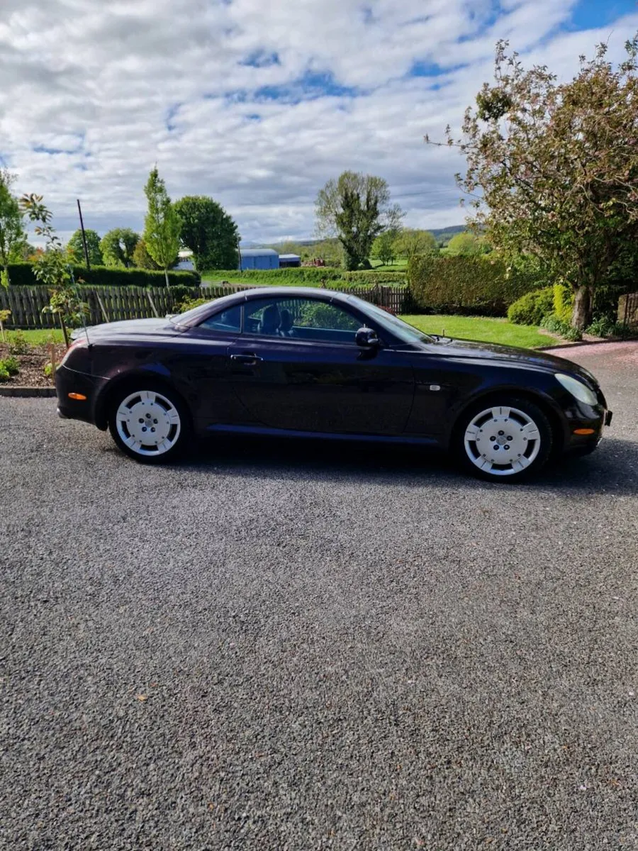 Car - Image 4