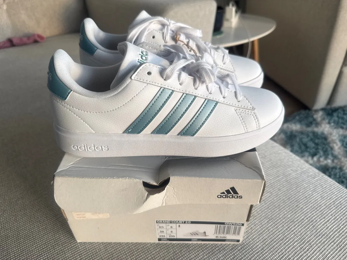 Adidas shoes - Image 2