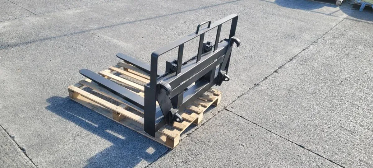 Pallet forks - Image 1
