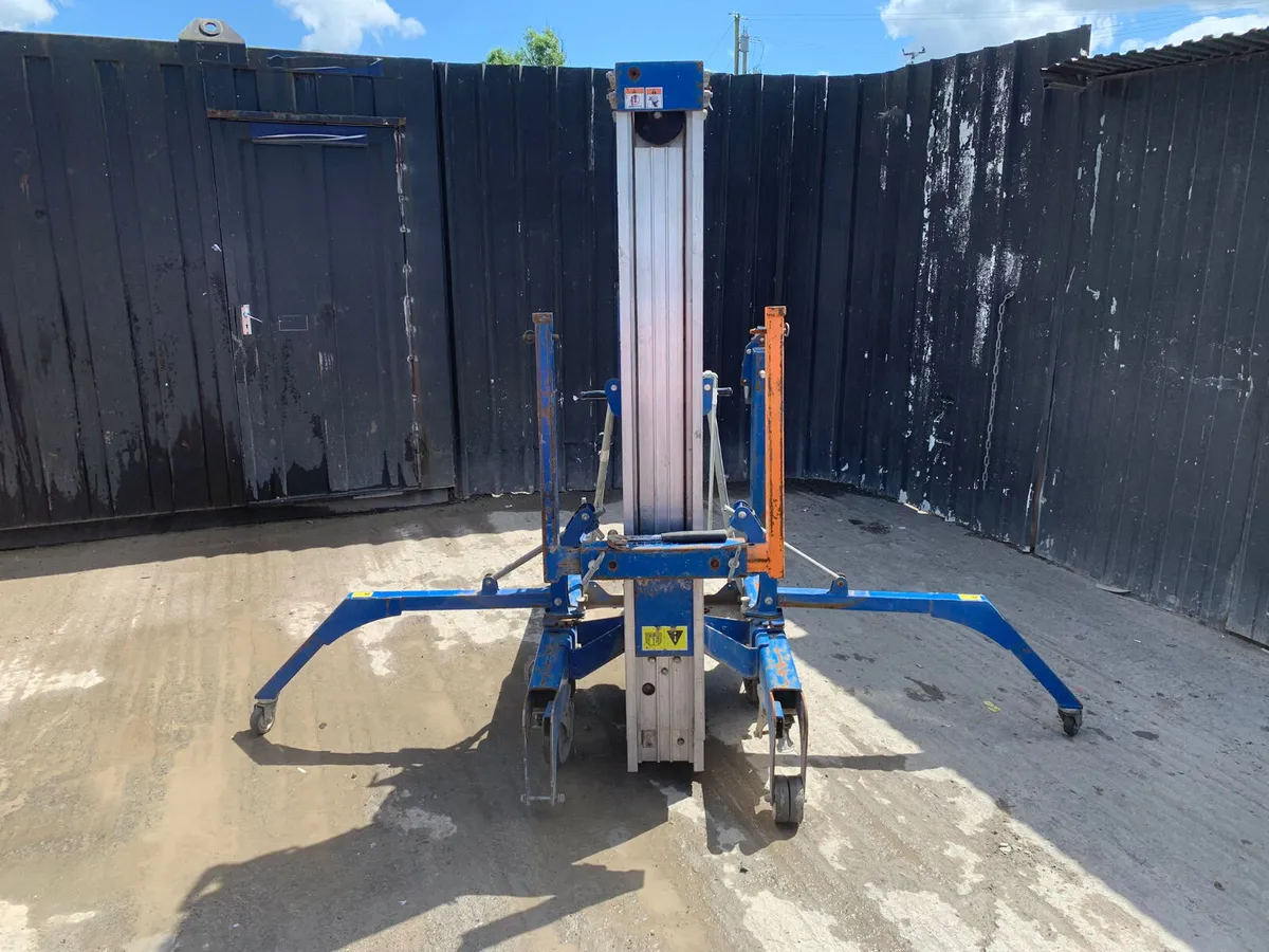 Genie Lift – Wienold GML 800+/25 Material Lift - Image 2