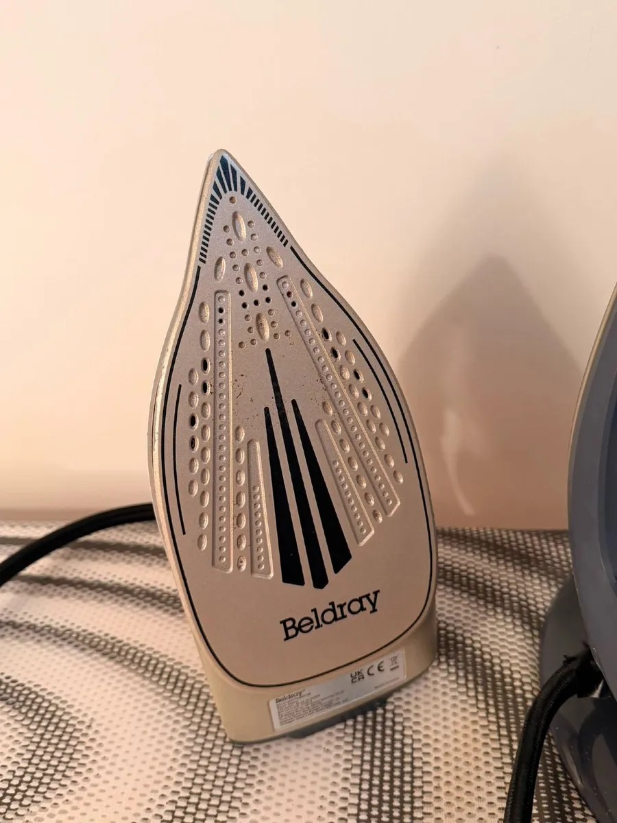Brabantia Ironing Board & Beldray Mega Steam Iron - Image 4