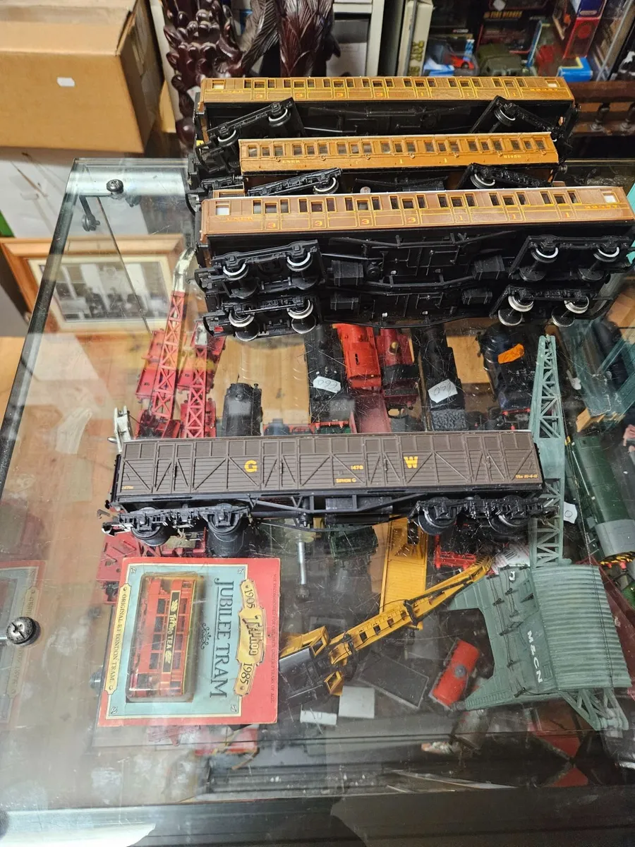 Hornby Lima OO Gauge Wagon