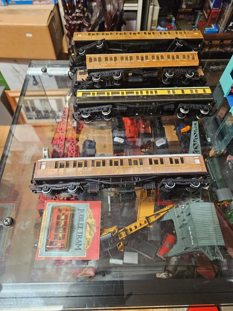 Hornby OO Gauge Carraige