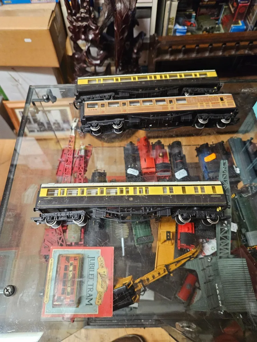 Hornby OO Gauge Carraige