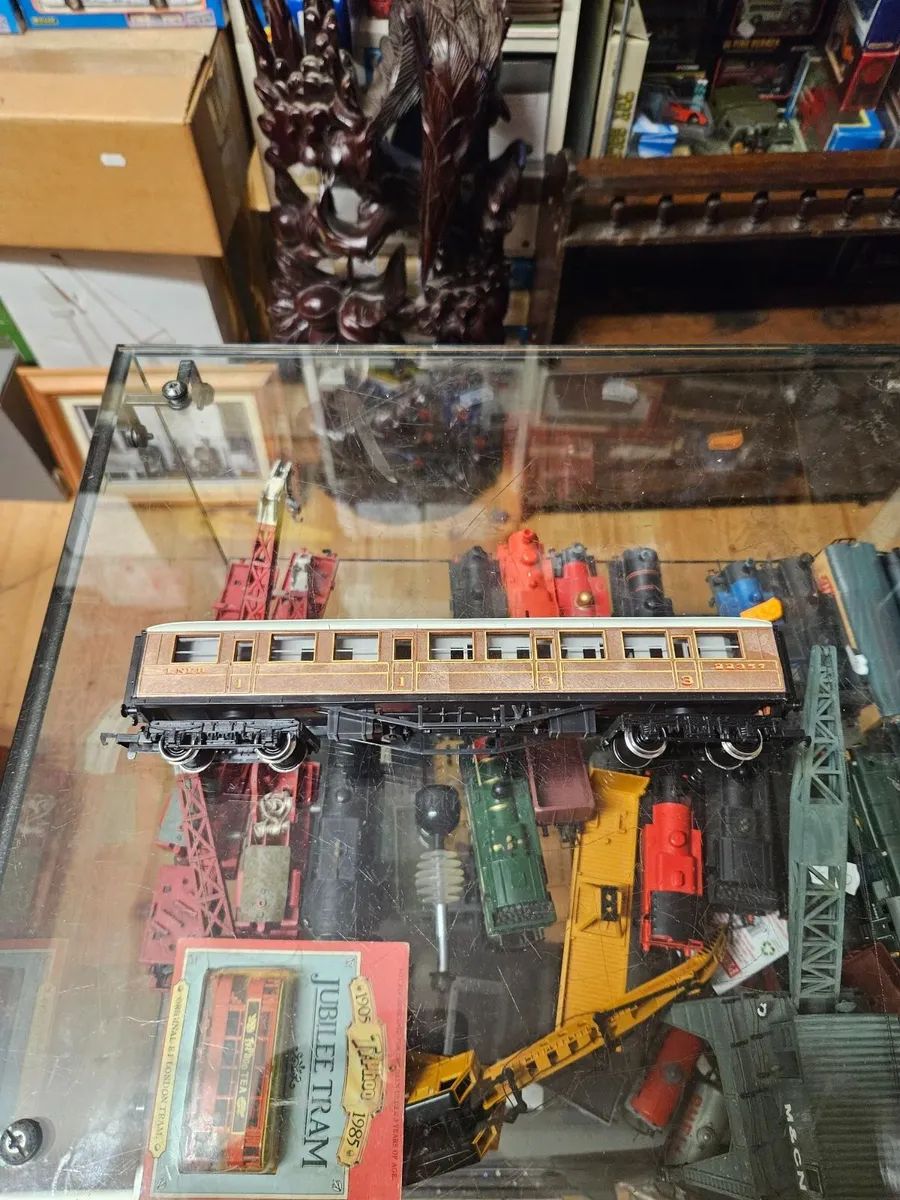 Hornby OO Gauge Carraige