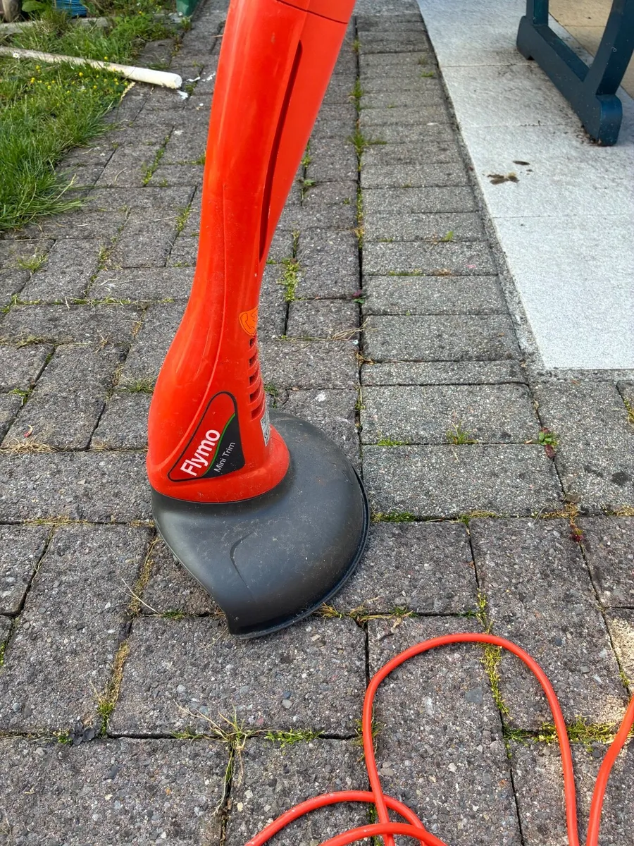 Electric Flymo Strimmer - Image 2