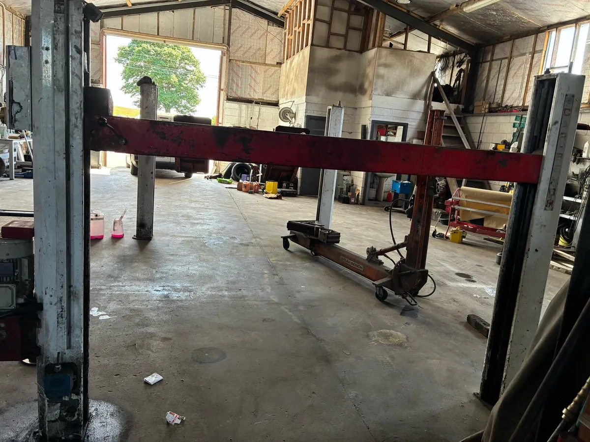 Car bench - Image 1