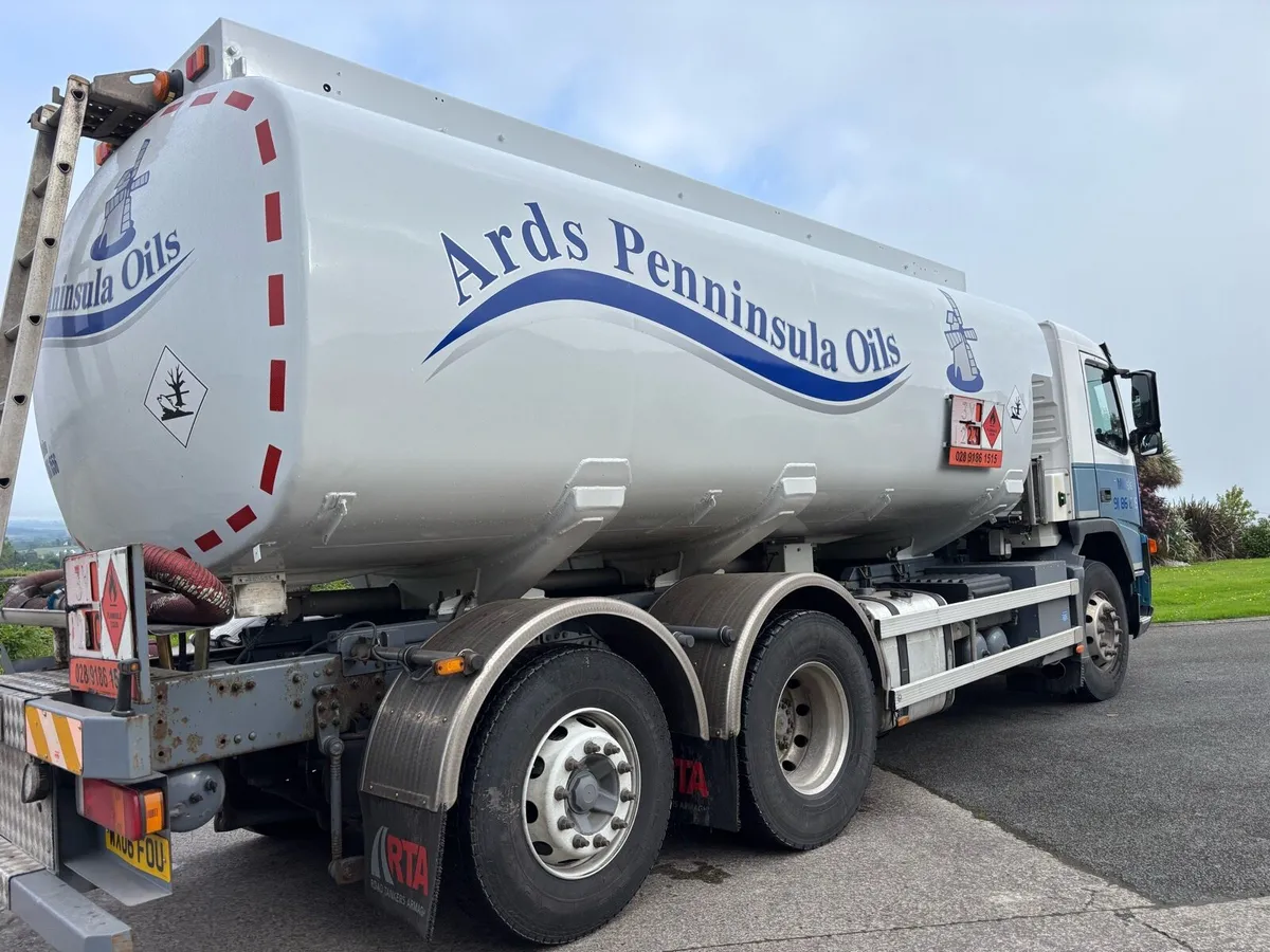Volvo fm oil fuel tanker - Image 2
