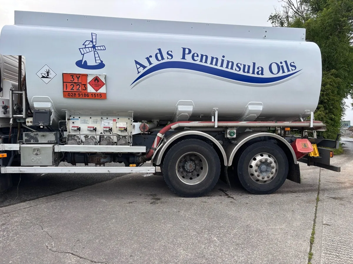 Volvo fm oil fuel tanker - Image 3