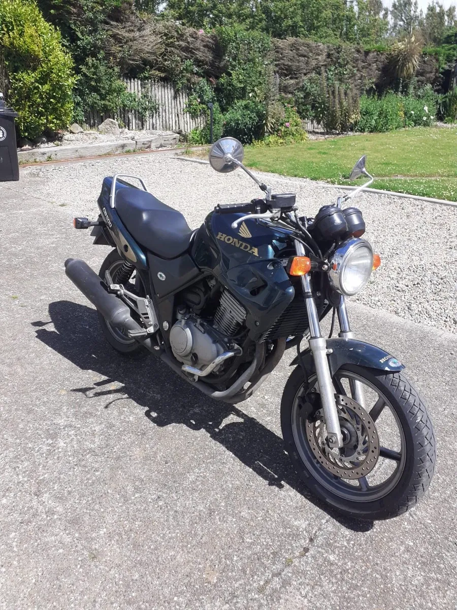 Honda CB500 motorbike - Image 1