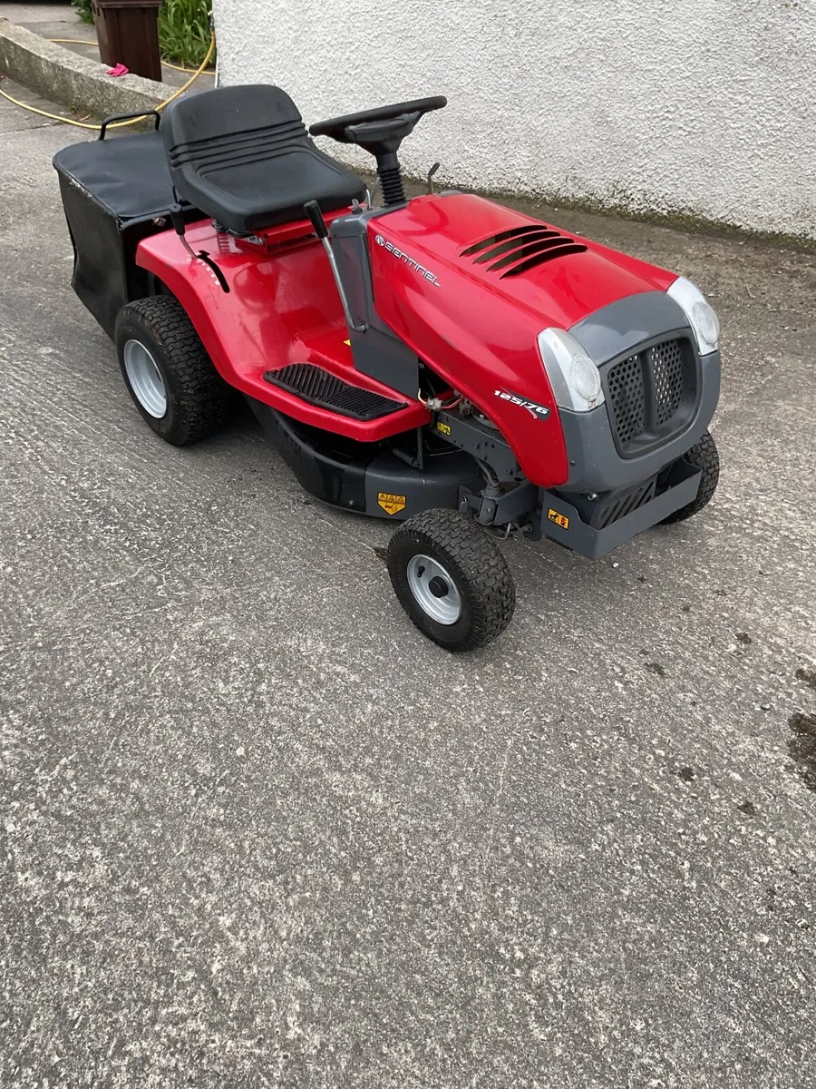 Ride - On Lawnmower - Image 2