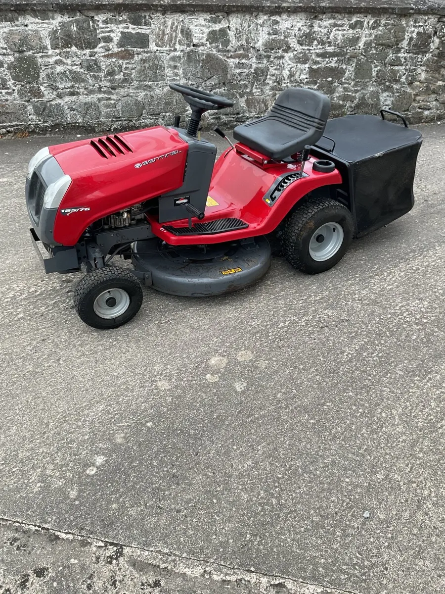 Ride - On Lawnmower - Image 3