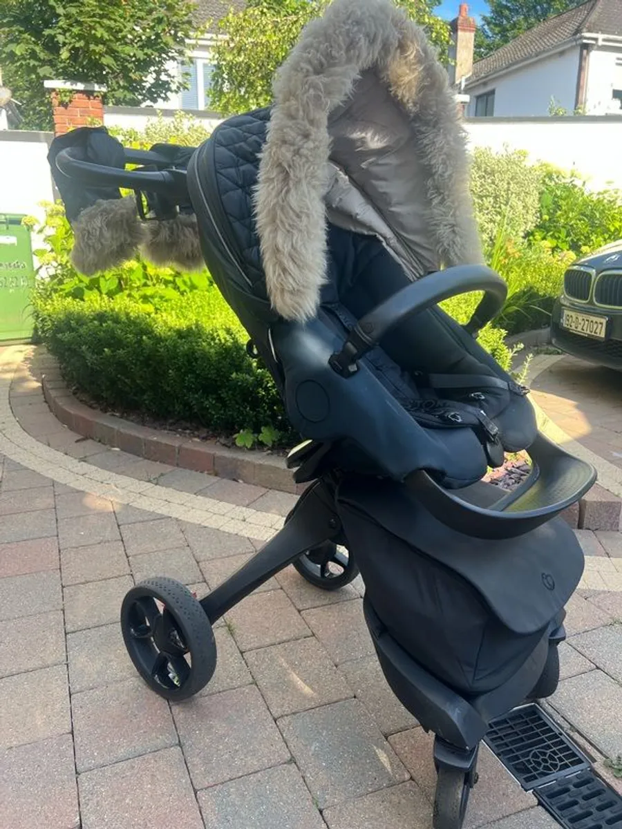 Stokke xplory x pram perfect condition - Image 3