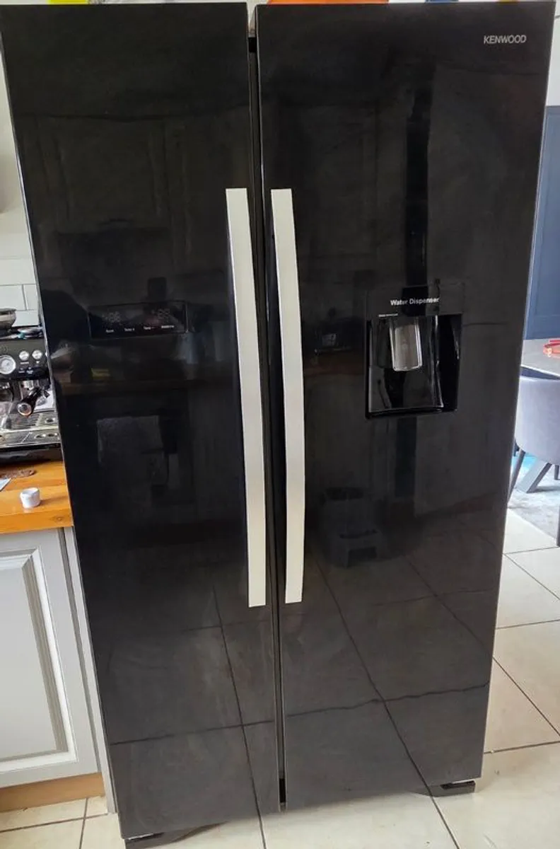 American fridge freezer - Image 1