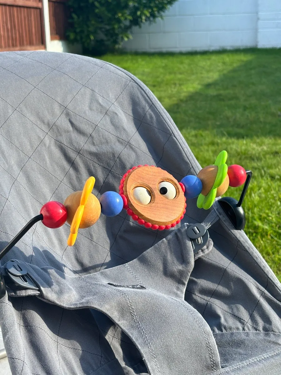 BabyBjorn bouncer with Toybar - Image 3