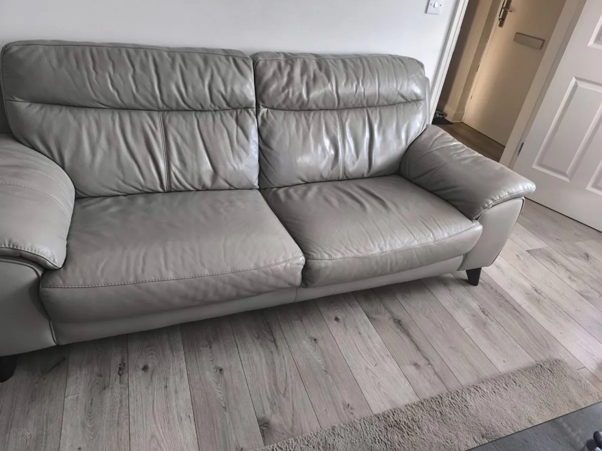 Sofa - Image 3
