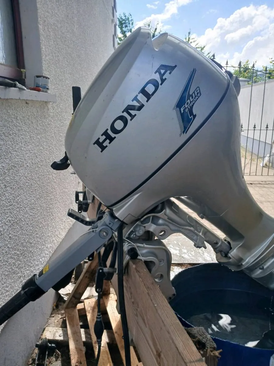 20hp Honda longshaft electirc start outboard - Image 4