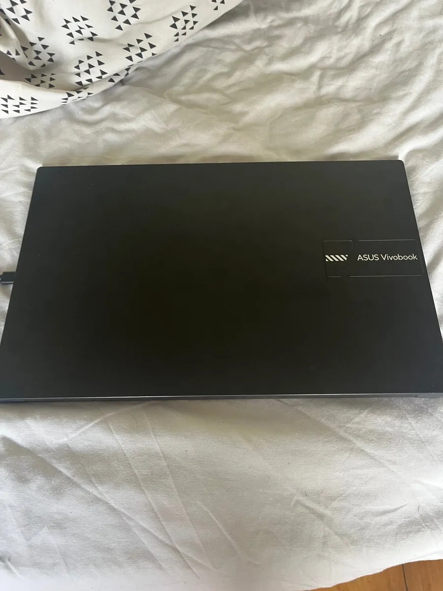 Asus Vivo 16 inch - ryzen 7 laptop -16gb ram - 512 - Image 4