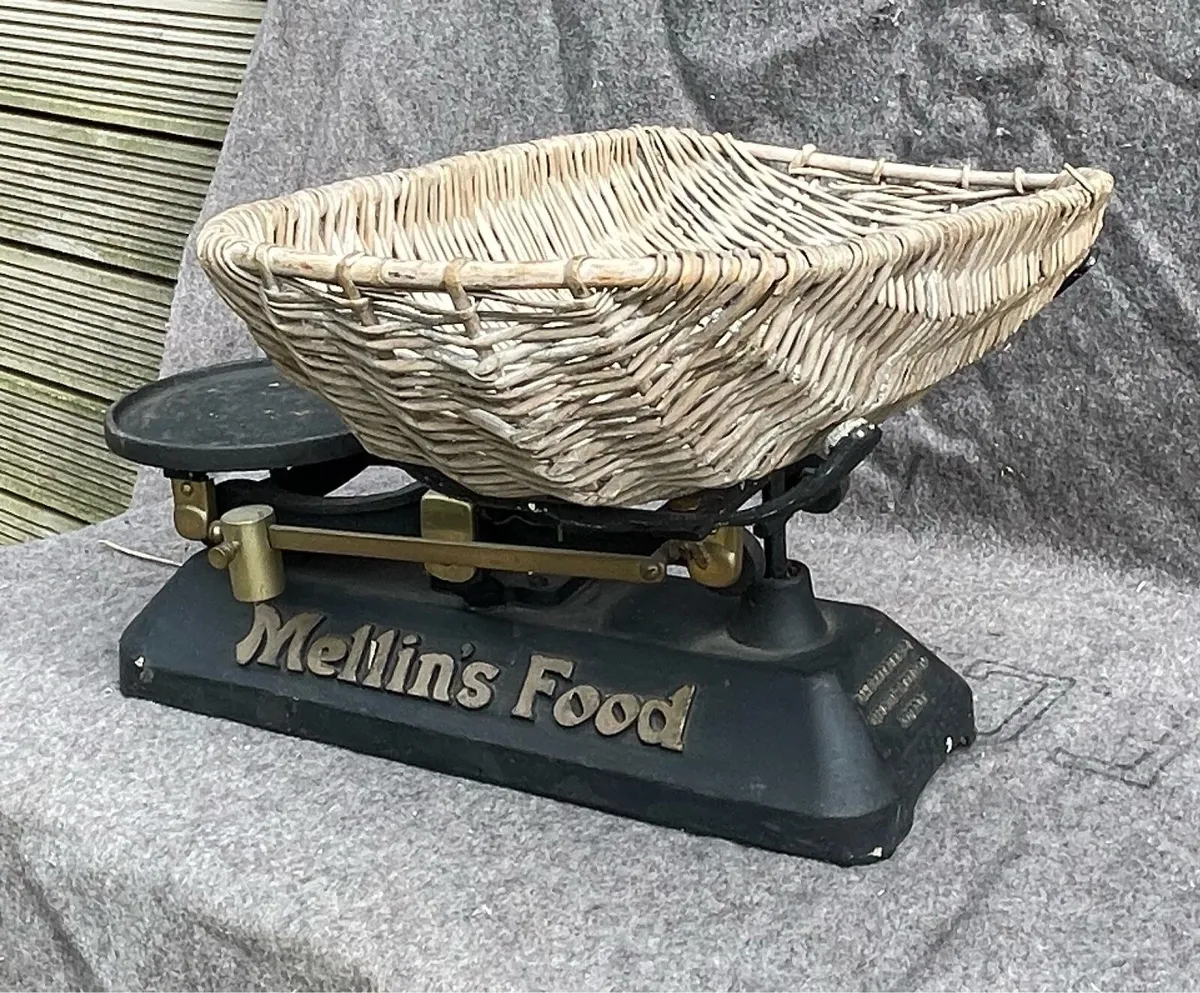 Antique large food scales - Image 1