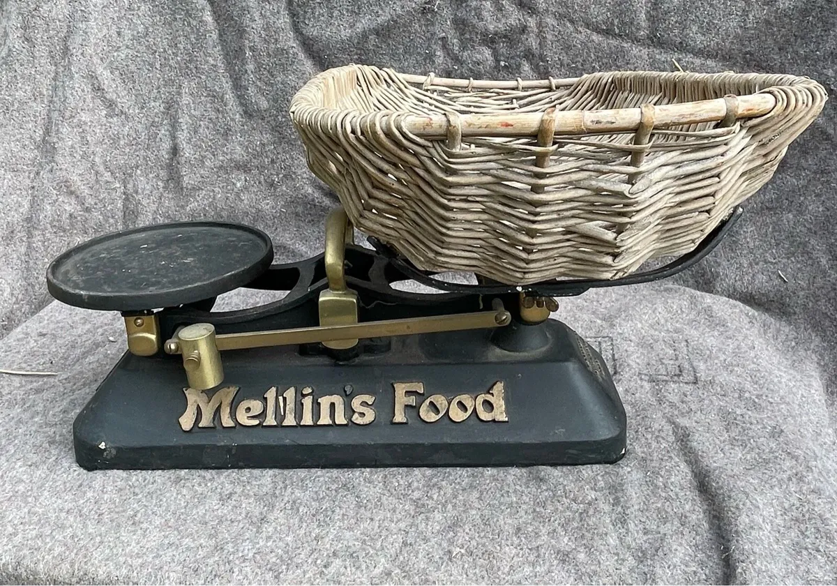 Antique large food scales - Image 2