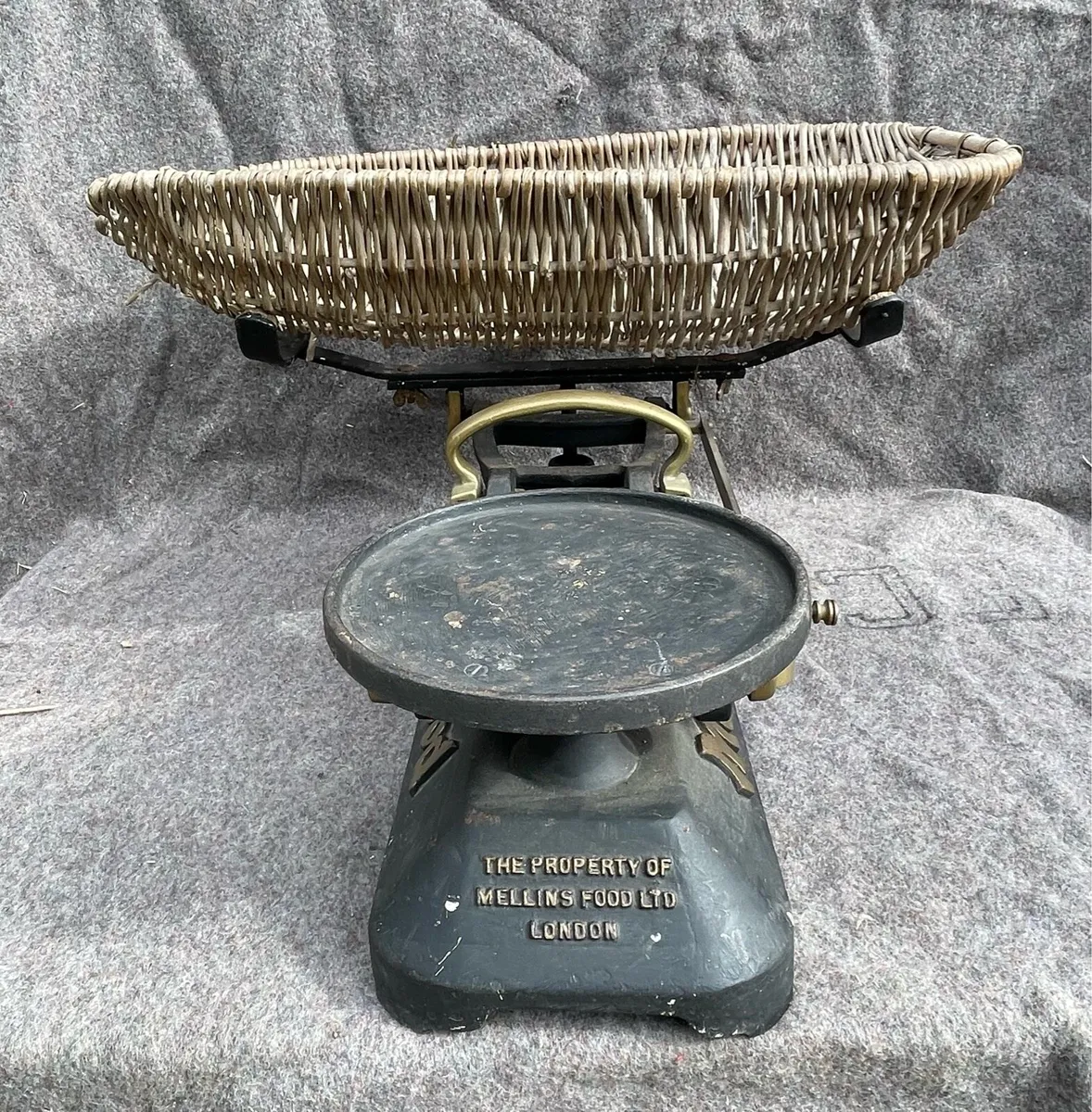 Antique large food scales - Image 3