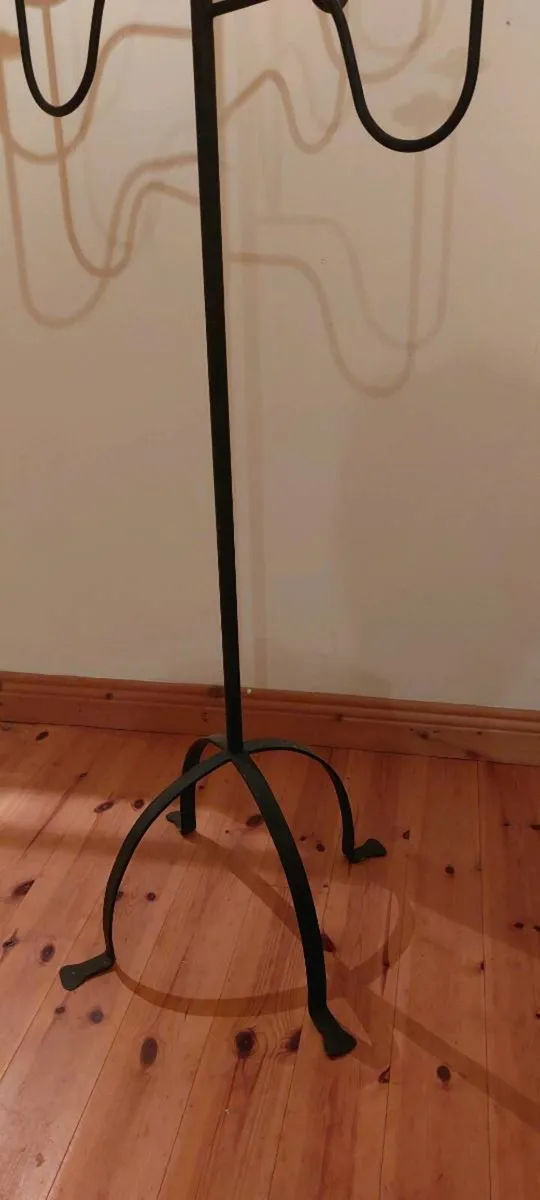 Cadt iron candle holder - Image 3