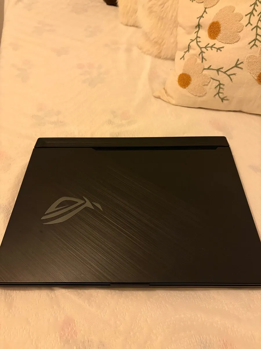 Gaming Laptop - Image 2