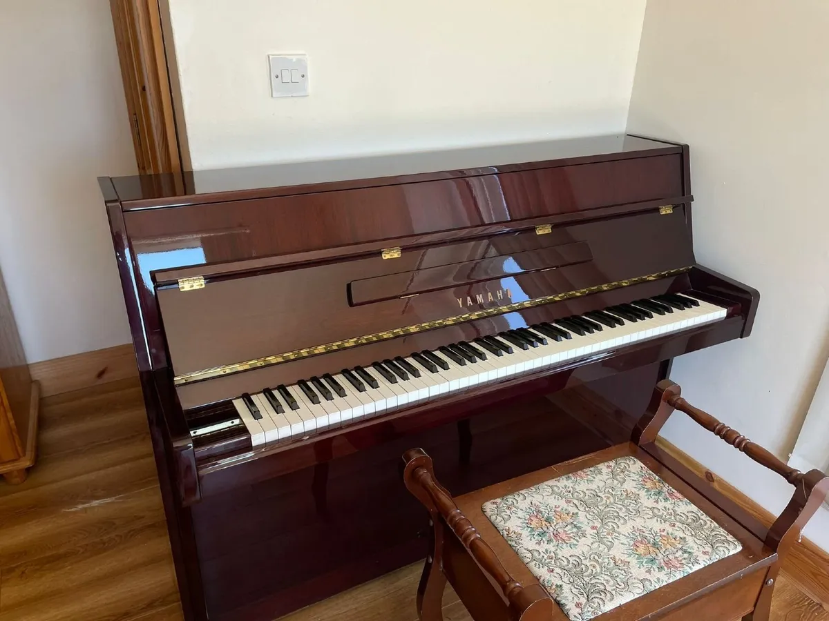 M108 Yamaha piano and stool - Image 2