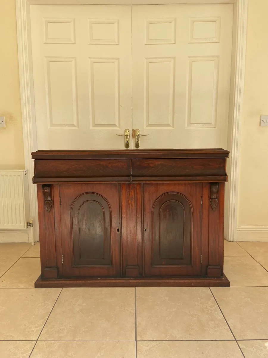Victorian low size cupboard - Image 1