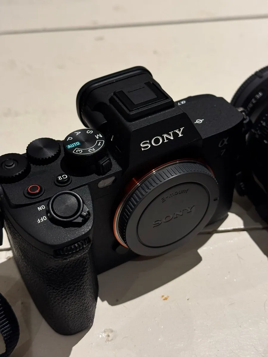 Sony A7 IV + Sony FE 24-70mm F2.8 GM II Lens - Image 2