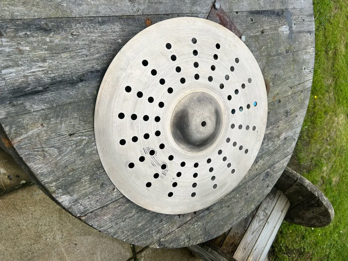 Sabian 18” HHX Aero Crash Cymbal - Image 2