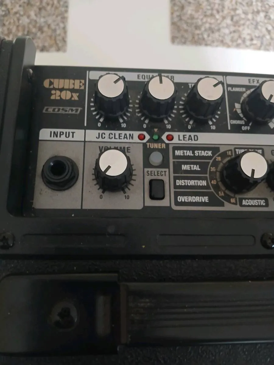 Guitar Amp - Image 2