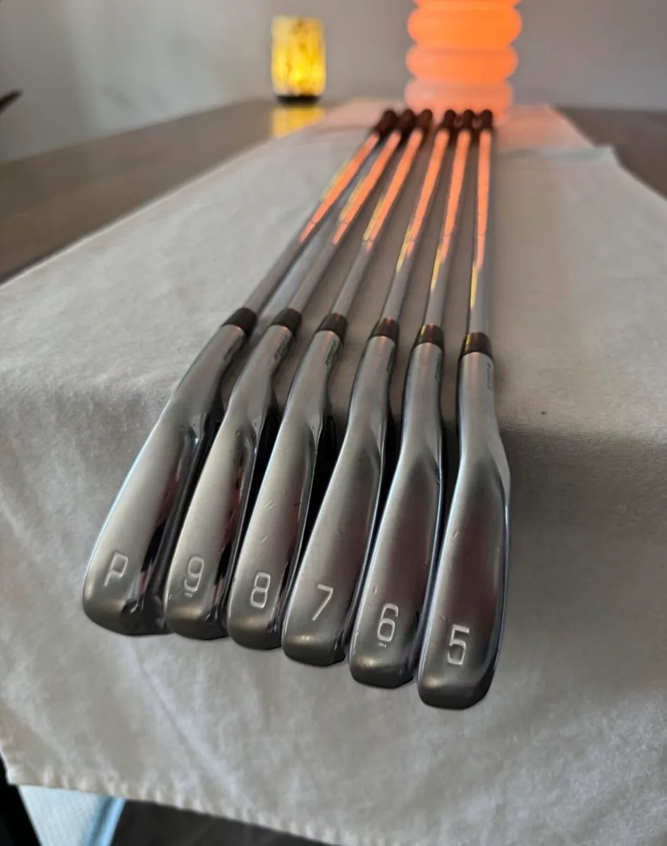 Mizuno JPX 923 Forged Irons 5-PW - Image 2