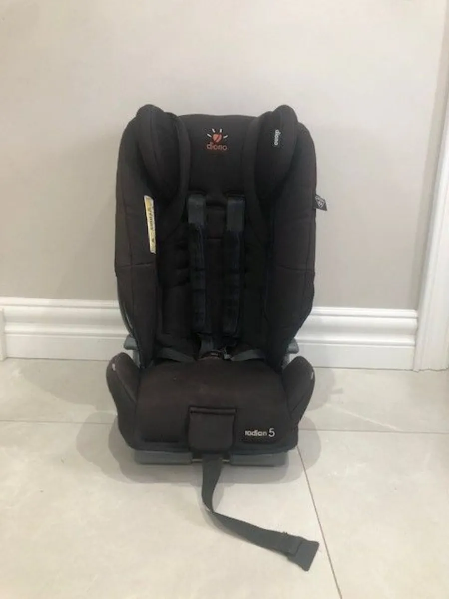 Diono Radian 5 childs car seat - Image 1