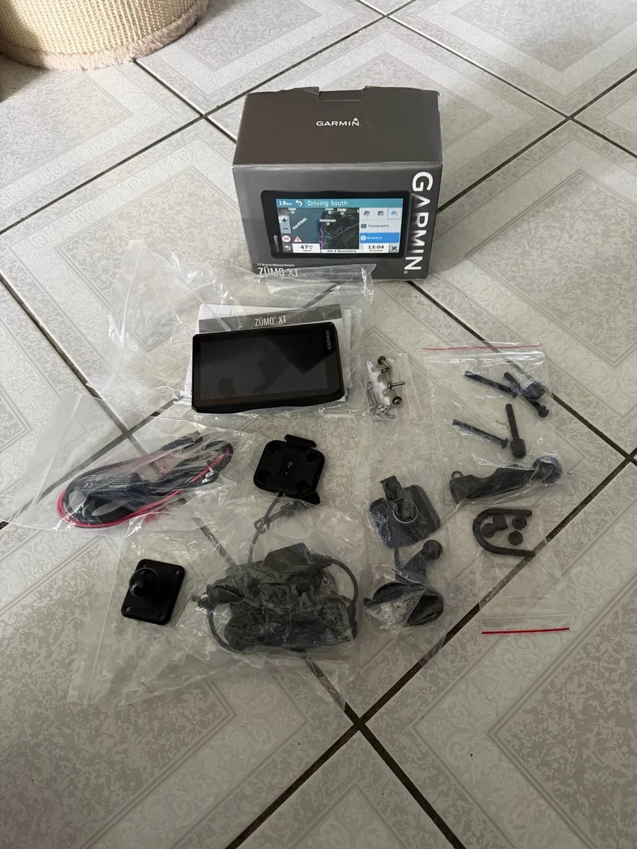 Garmin Zumo XT motorcycle GPS