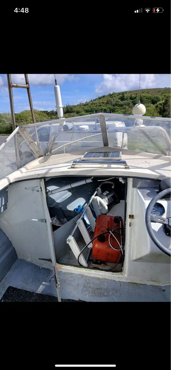 Boat with  70hp engine quick sale - Image 4