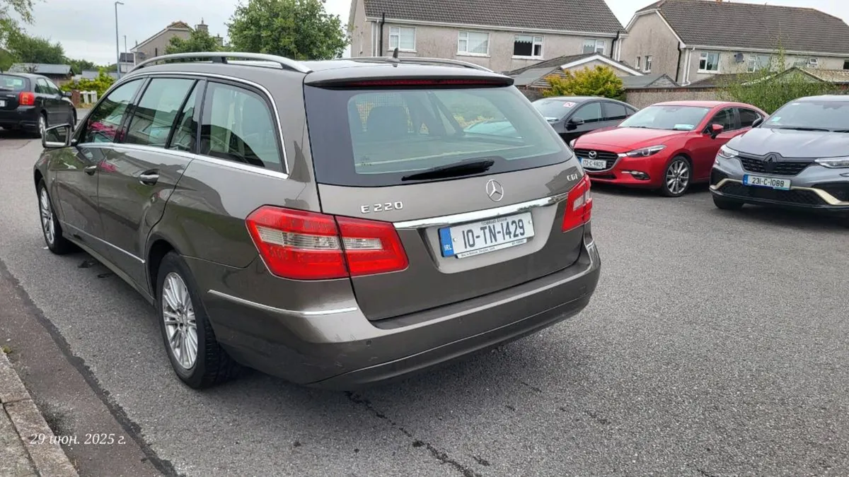 Mercedes E class Automatic - Image 3