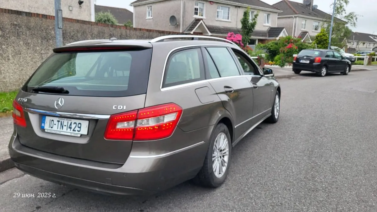 Mercedes E class Automatic - Image 4