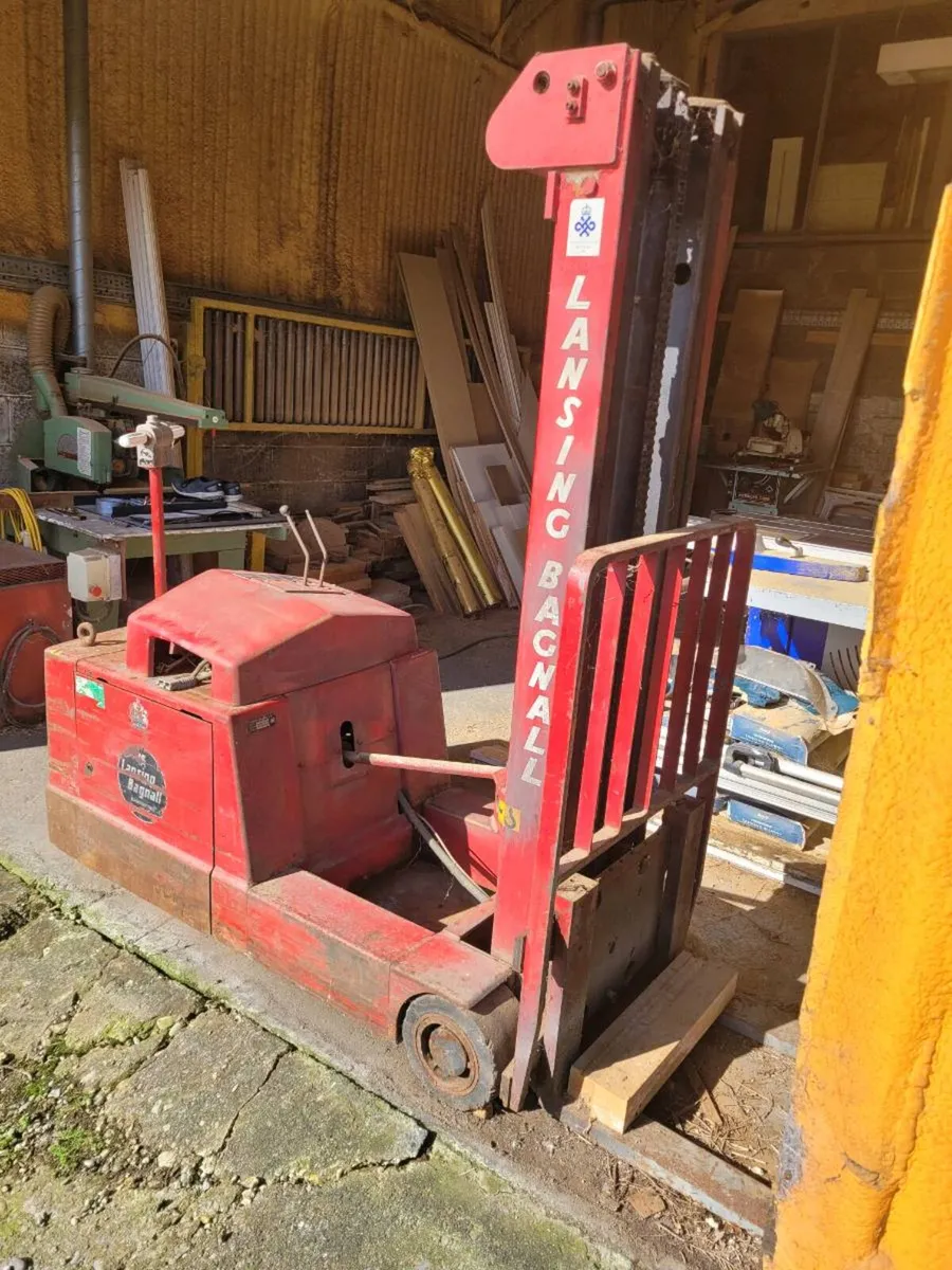 Forklift Lansing bagnall - Image 2