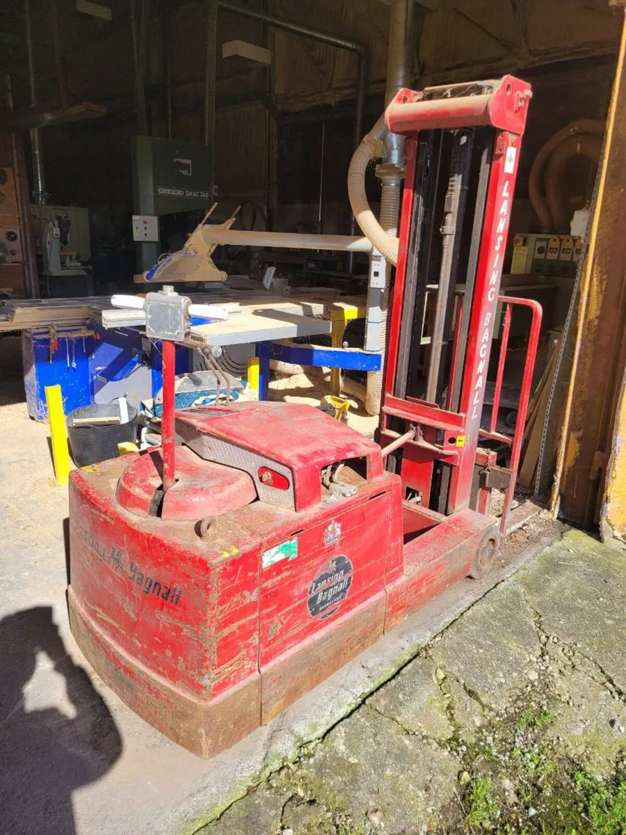 Forklift Lansing bagnall - Image 3