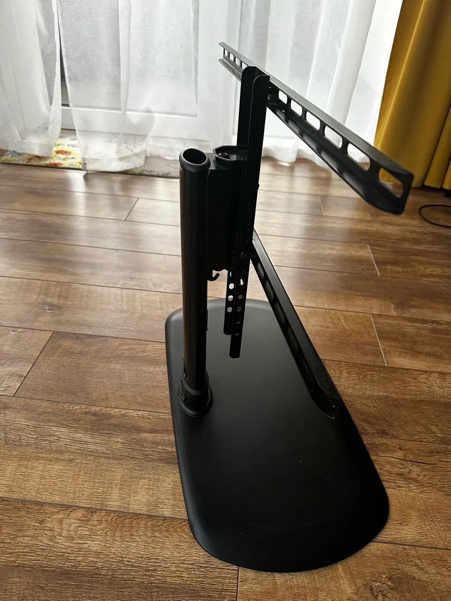 Tv stand that rotates 180 degrees - Image 3