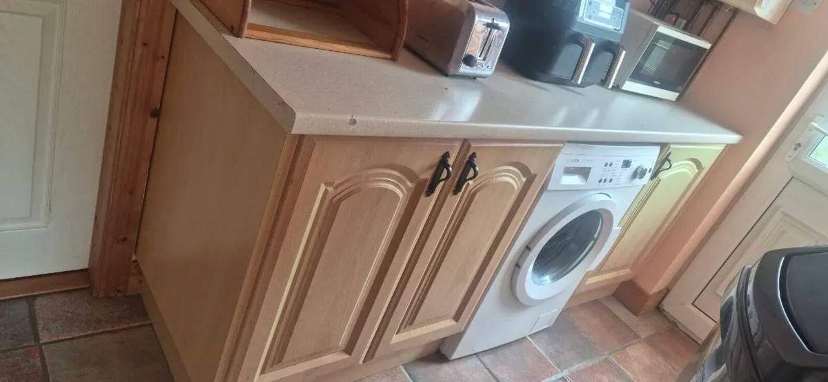 Small utility kitchen - Image 2