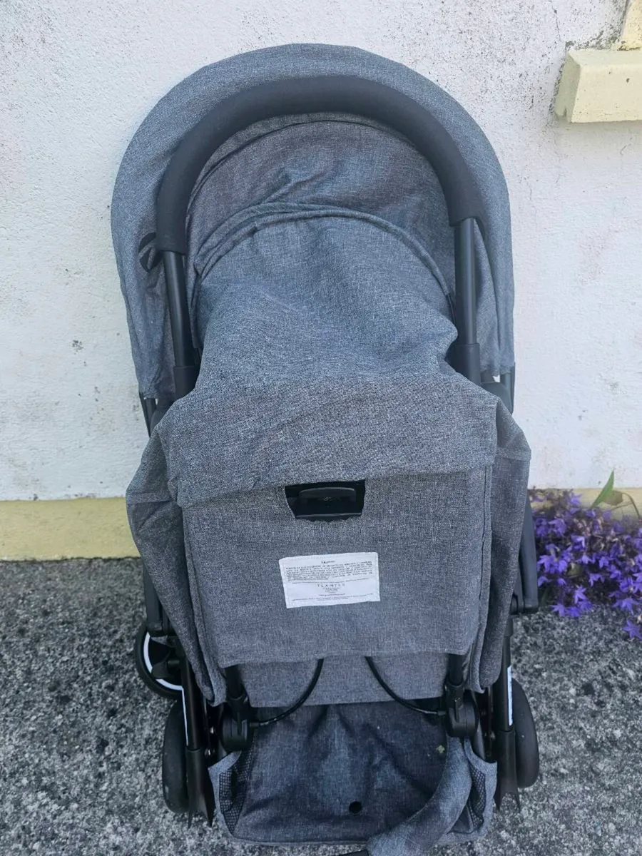 Stroller - Image 1
