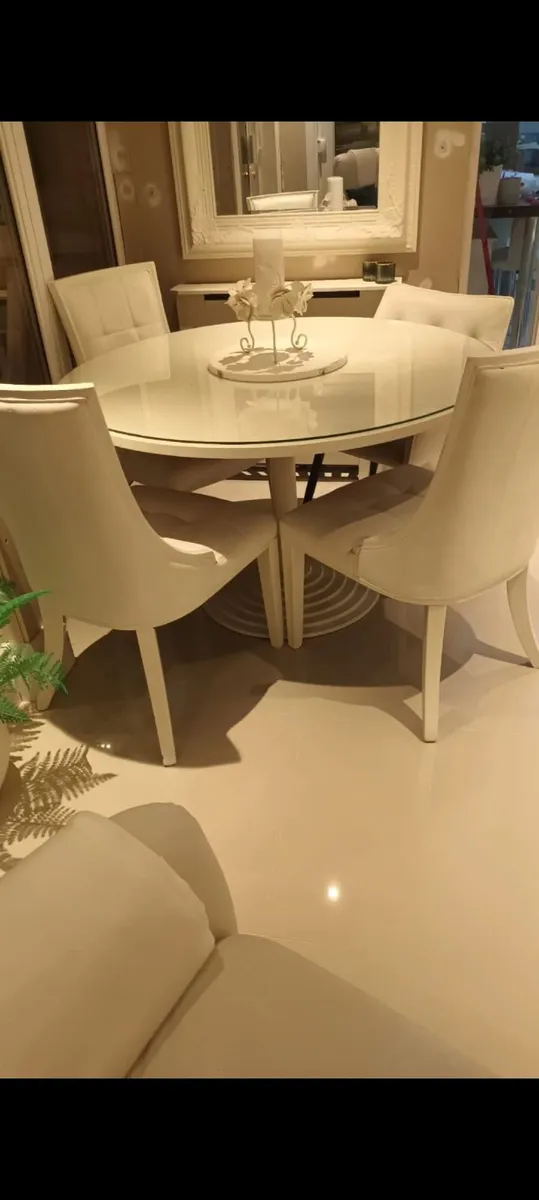 Glass table top - Image 1