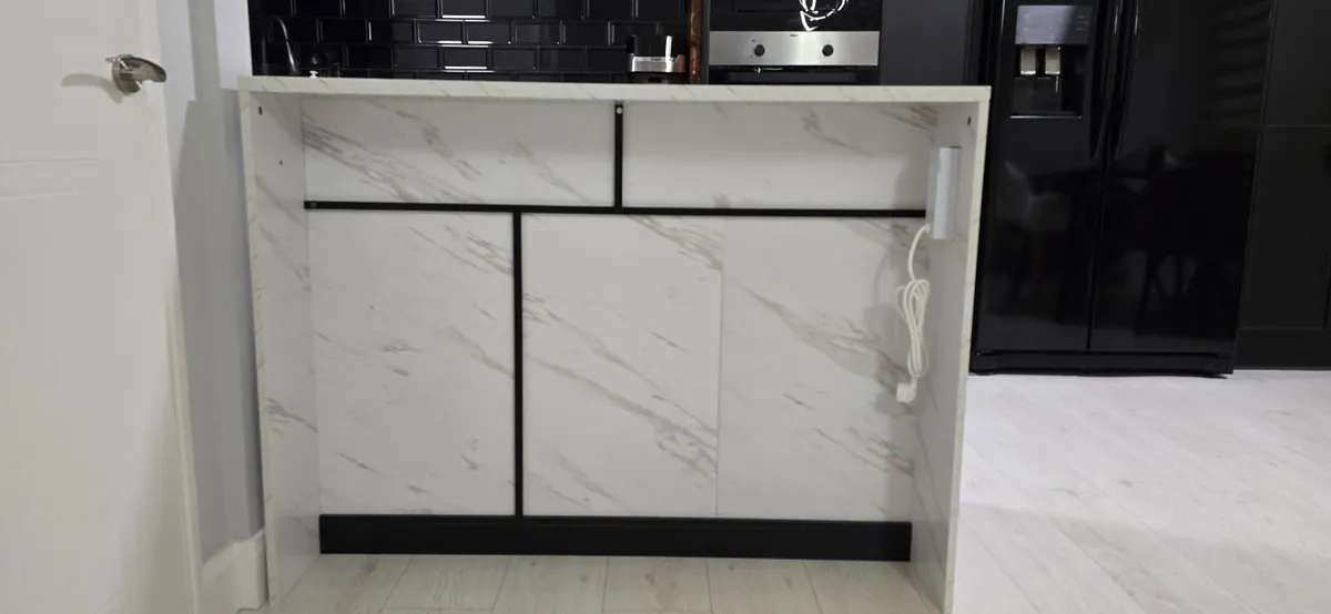 Kitchen island - Image 4