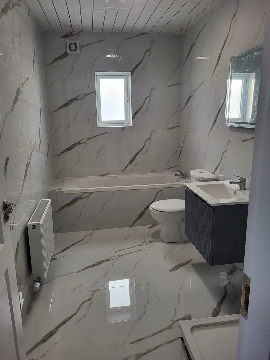 Tiler available - Image 1